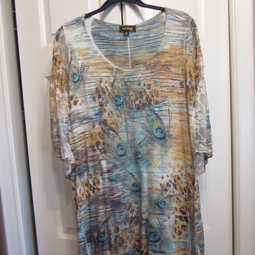 Cal Style Peacock Shark Bite Tunic Sz M